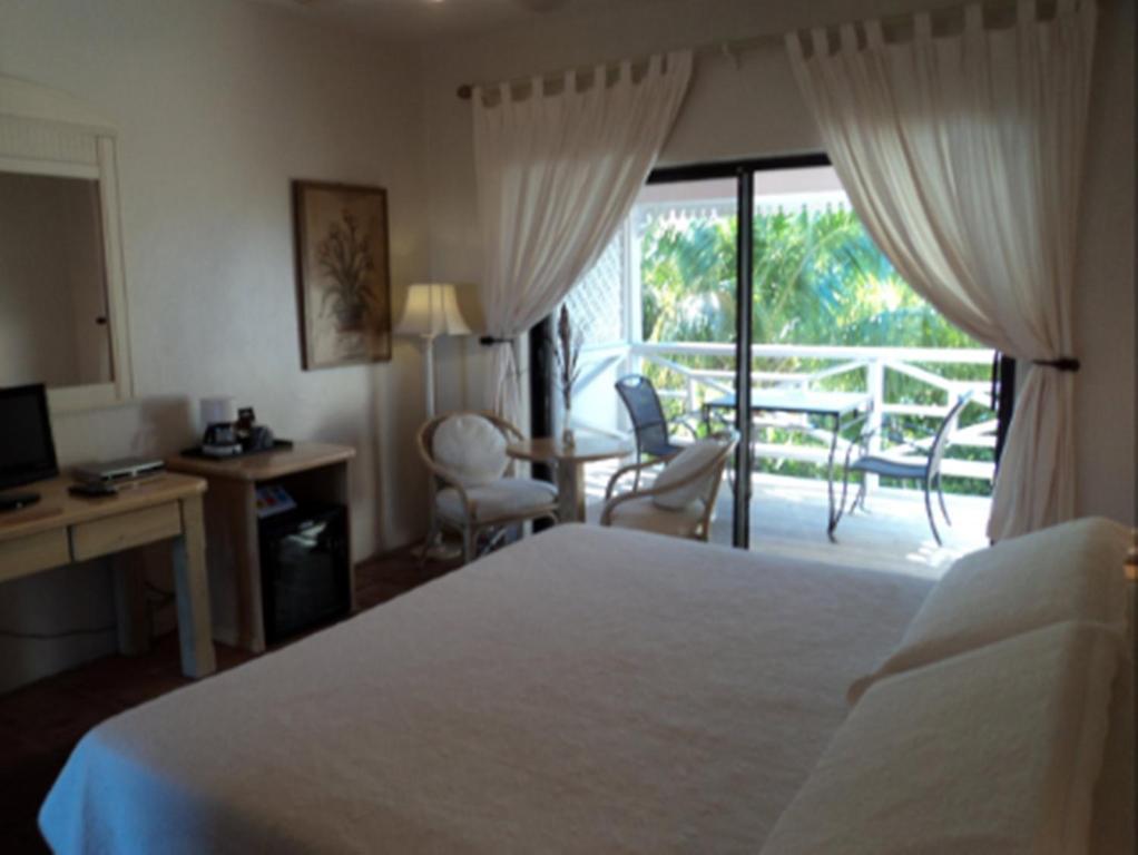Caribbean Paradise Inn Grace Bay Habitación foto